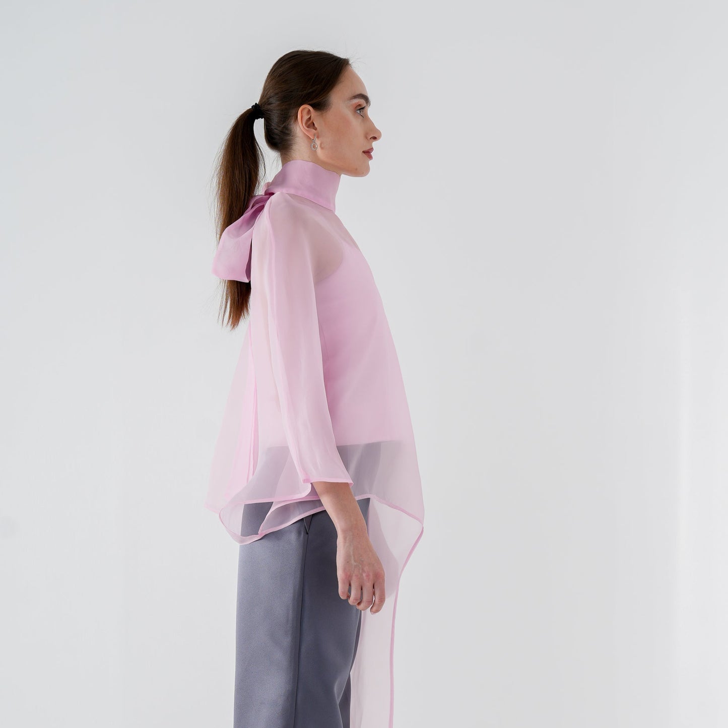 CAPE WITH CACK BOW