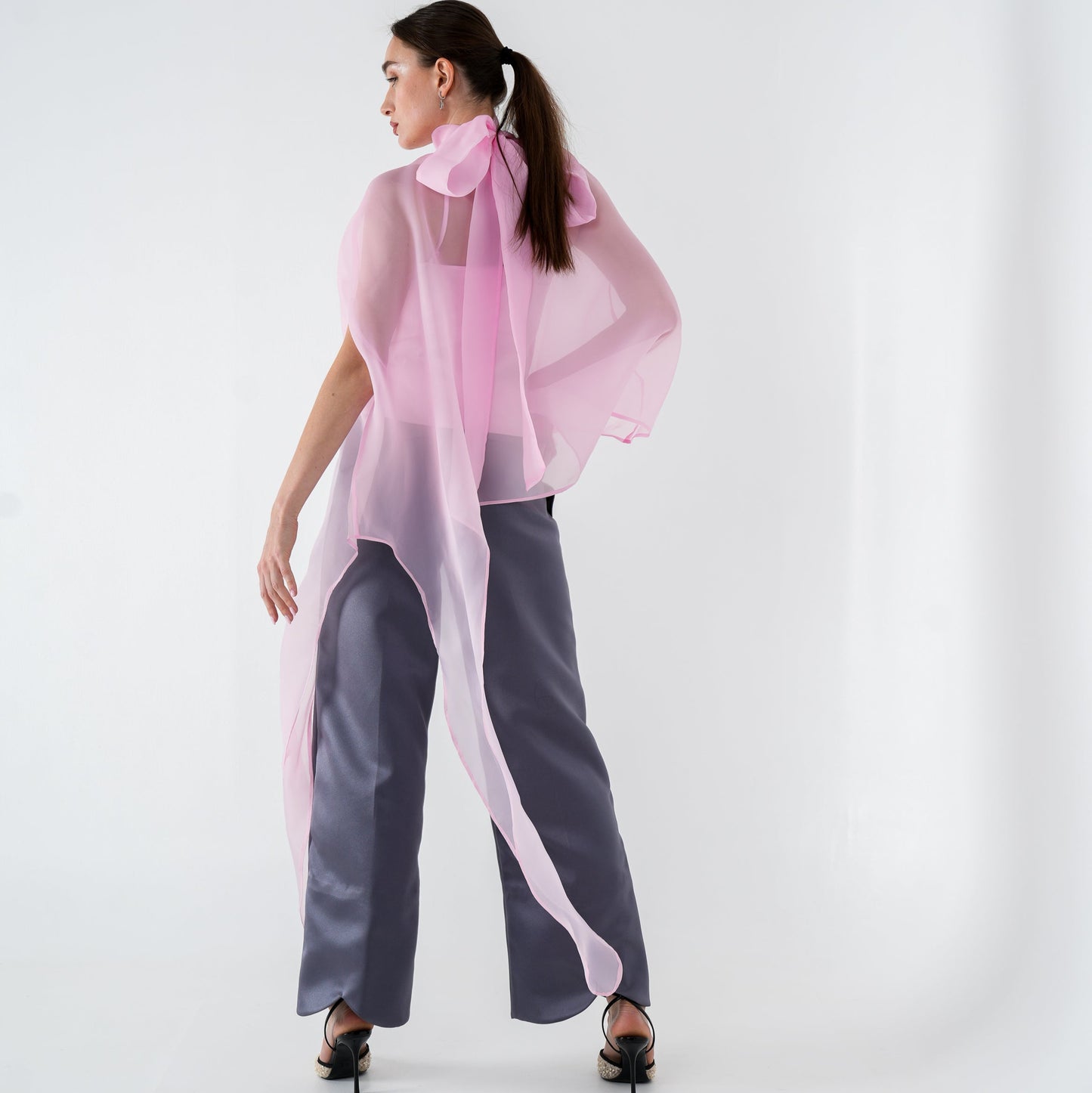 CAPE WITH CACK BOW