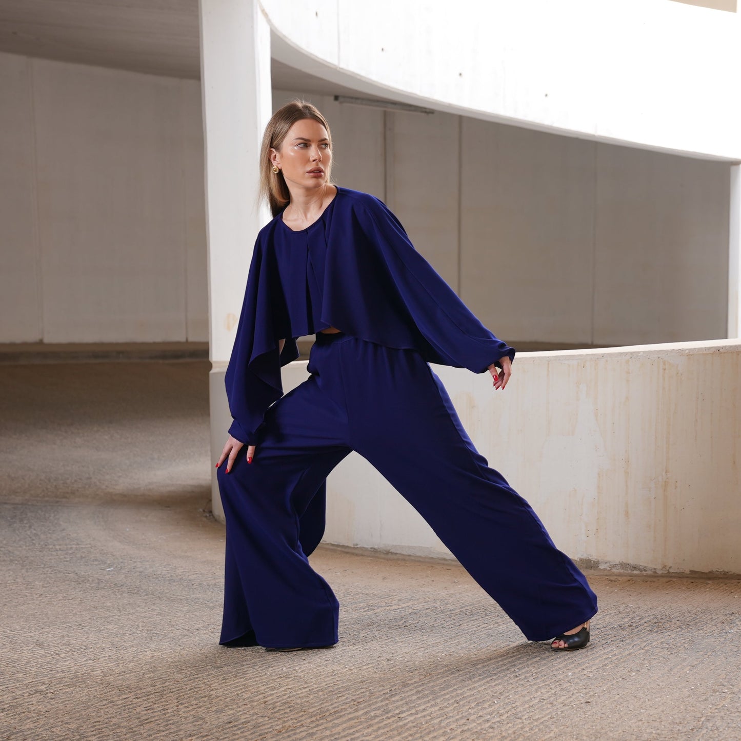 CRAPE BLUE TOP